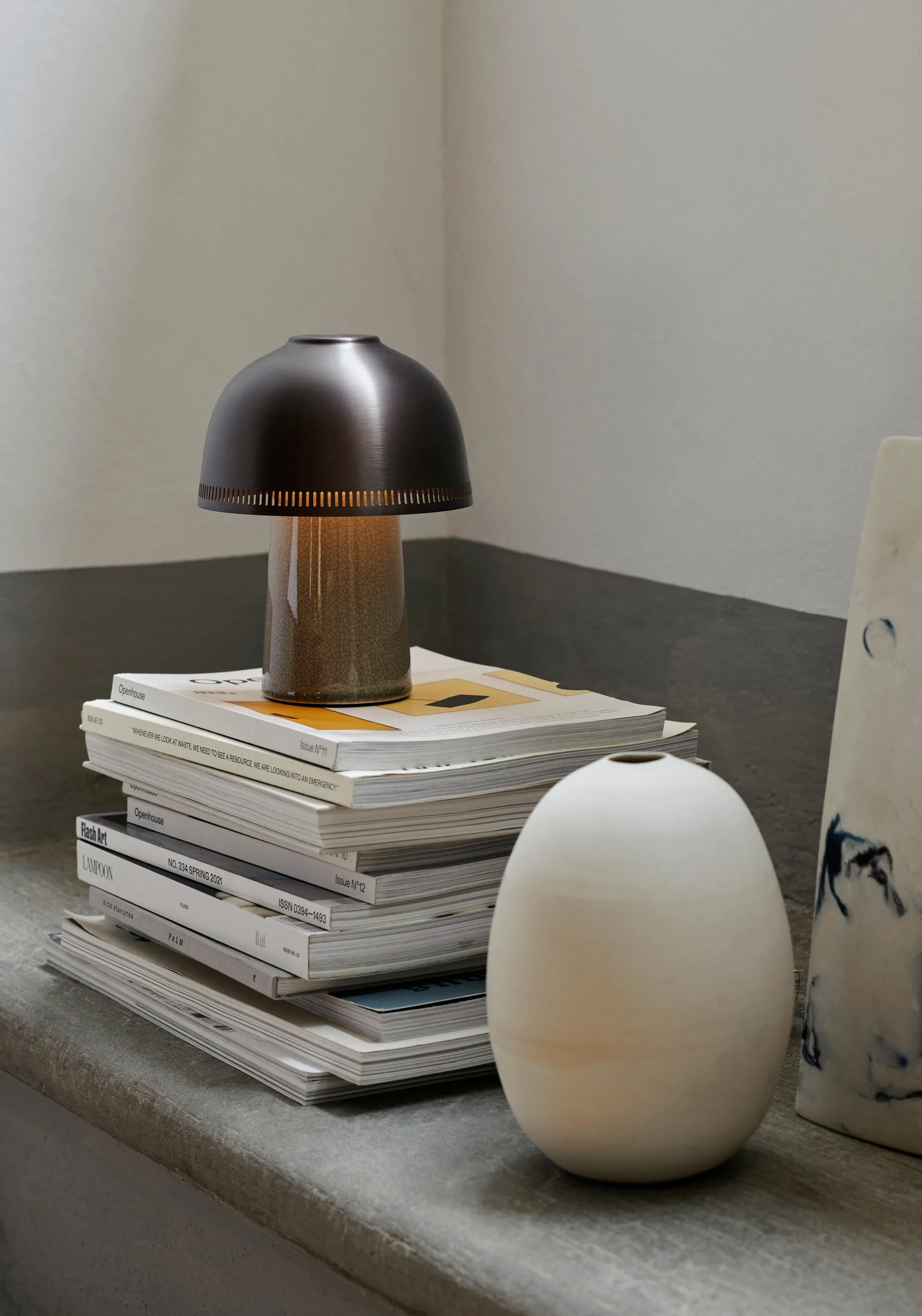 Raku SH8 bordlampe, Beige Grey & Bronze &Tradition