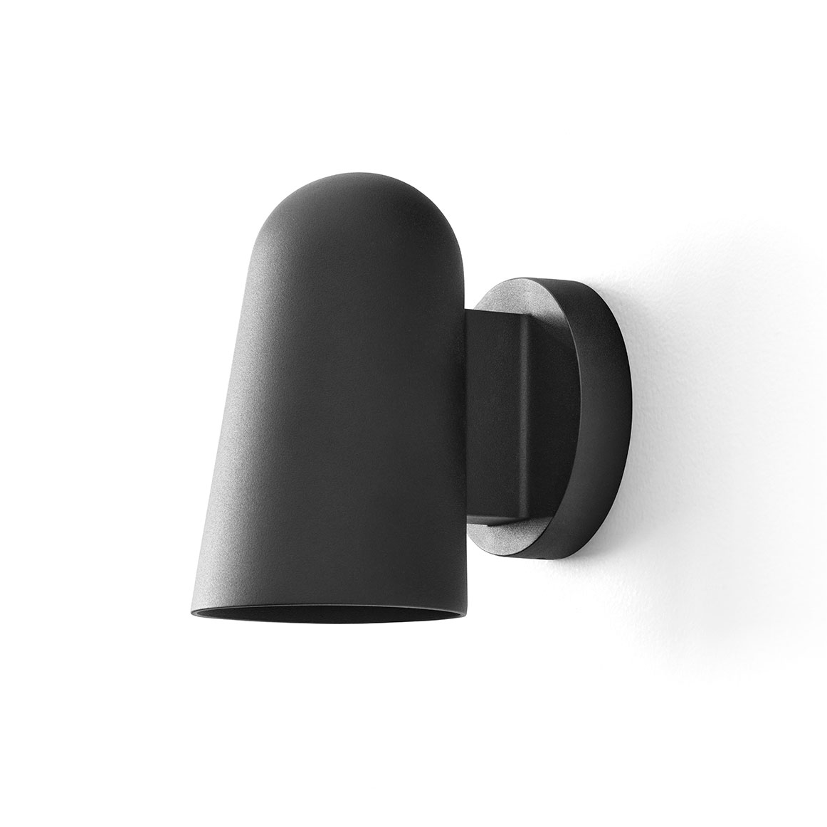 Bilde av &Tradition Solid SC104 vegglampe Black