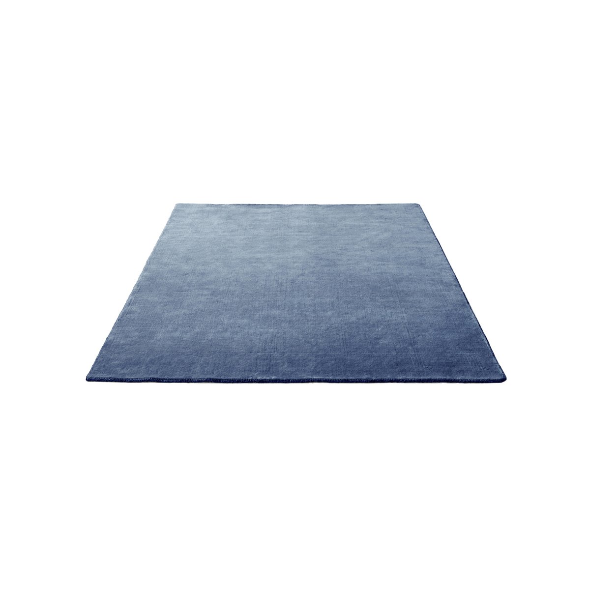 Bilde av &Tradition The Moor gulvteppe AP5 170x240 cm Grey blue thunder