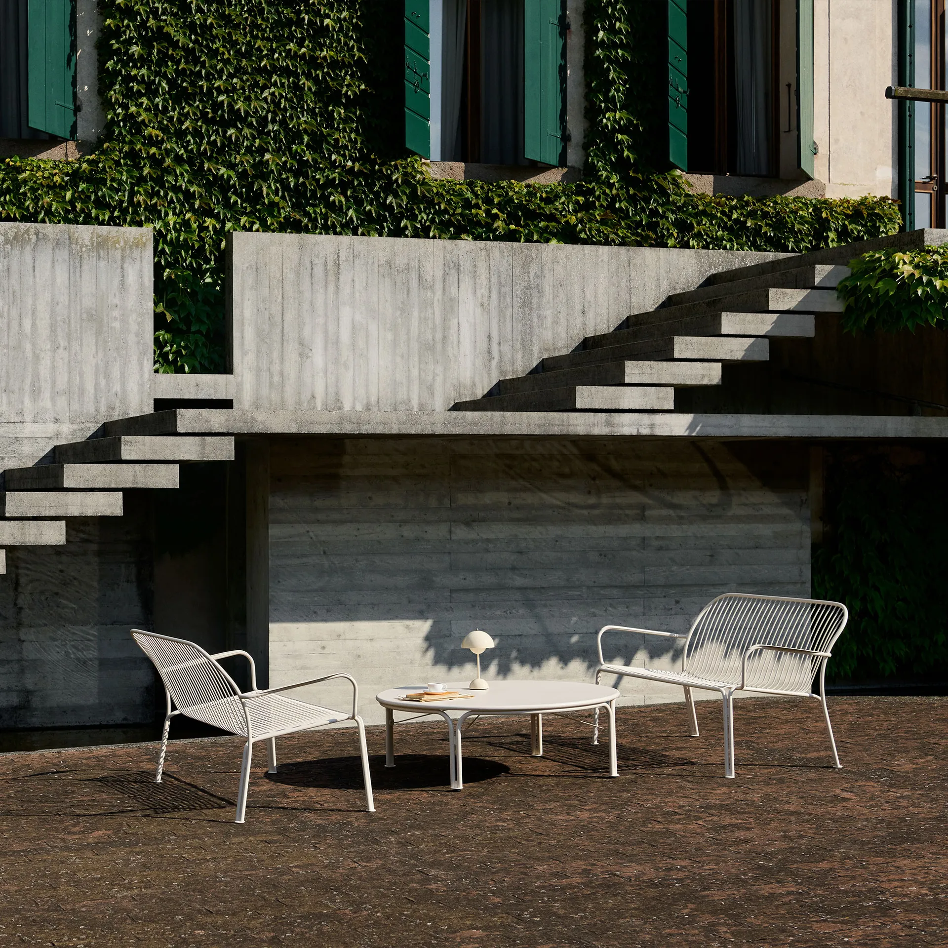 Thorvald SC109 sofabord, Ivory, Ø115 cm &Tradition