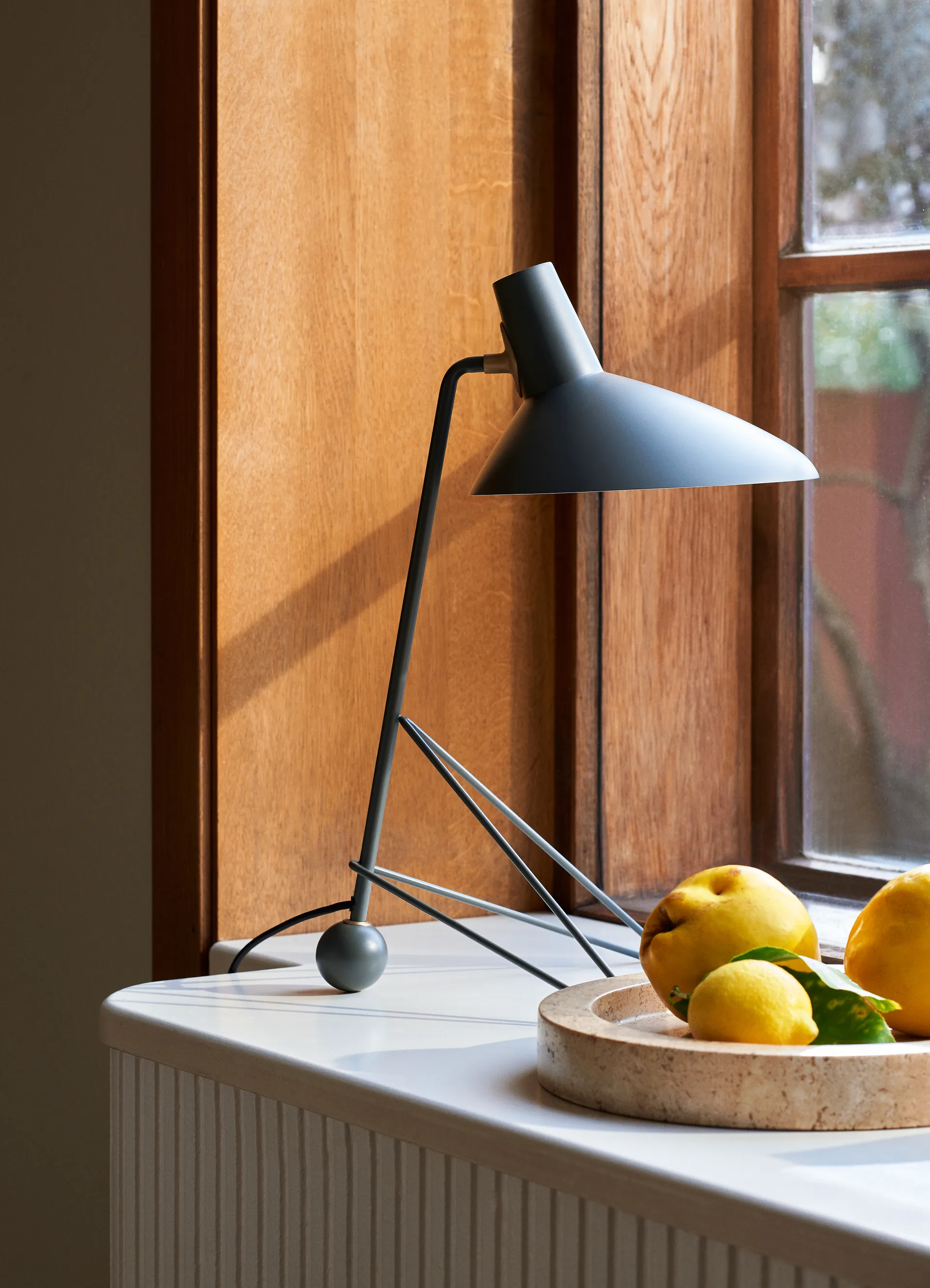 Tripod bordlampe HM9 45 cm, Moss &Tradition