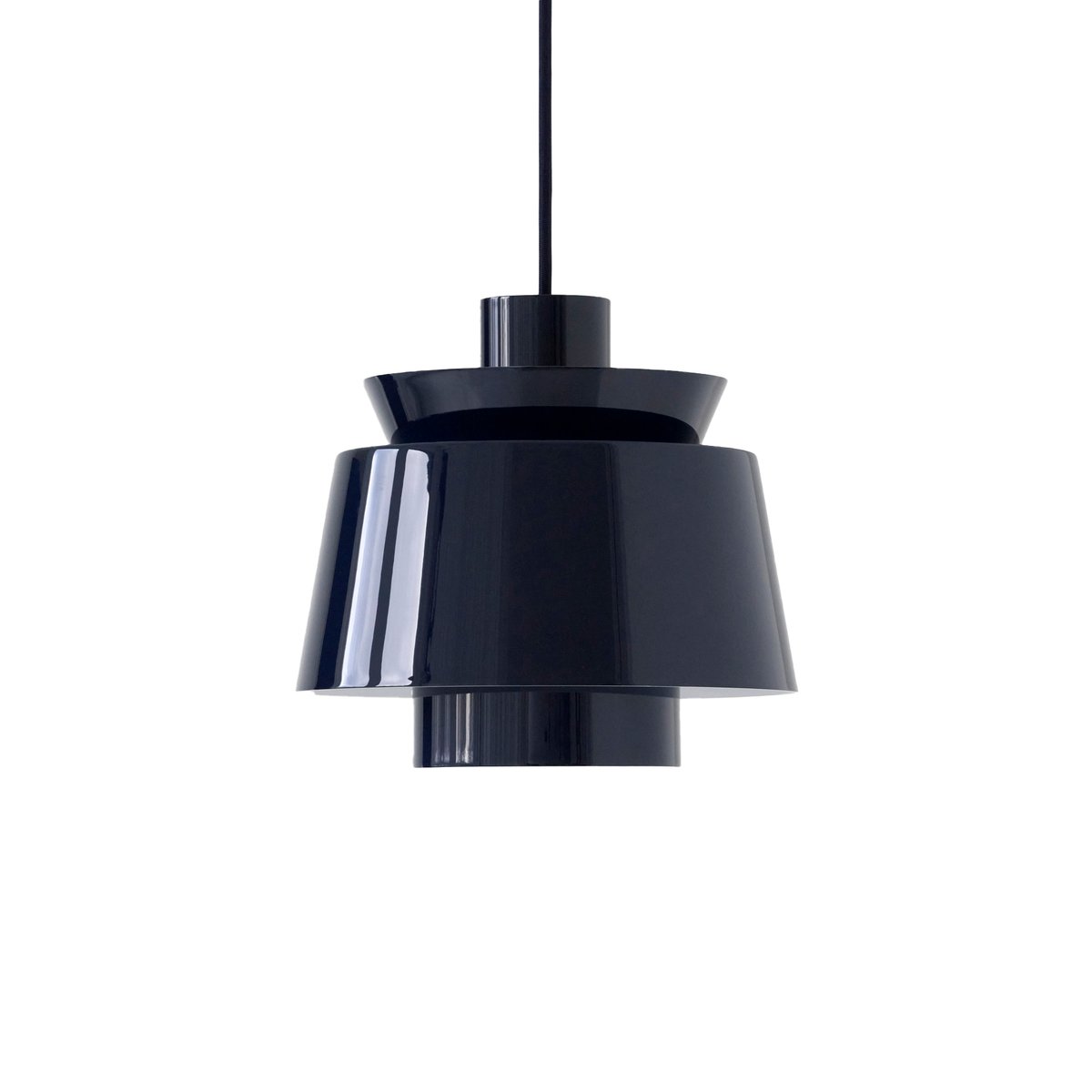 Bilde av &Tradition Utzon JU1 Special Anniversary Edition lampe Steel Blue