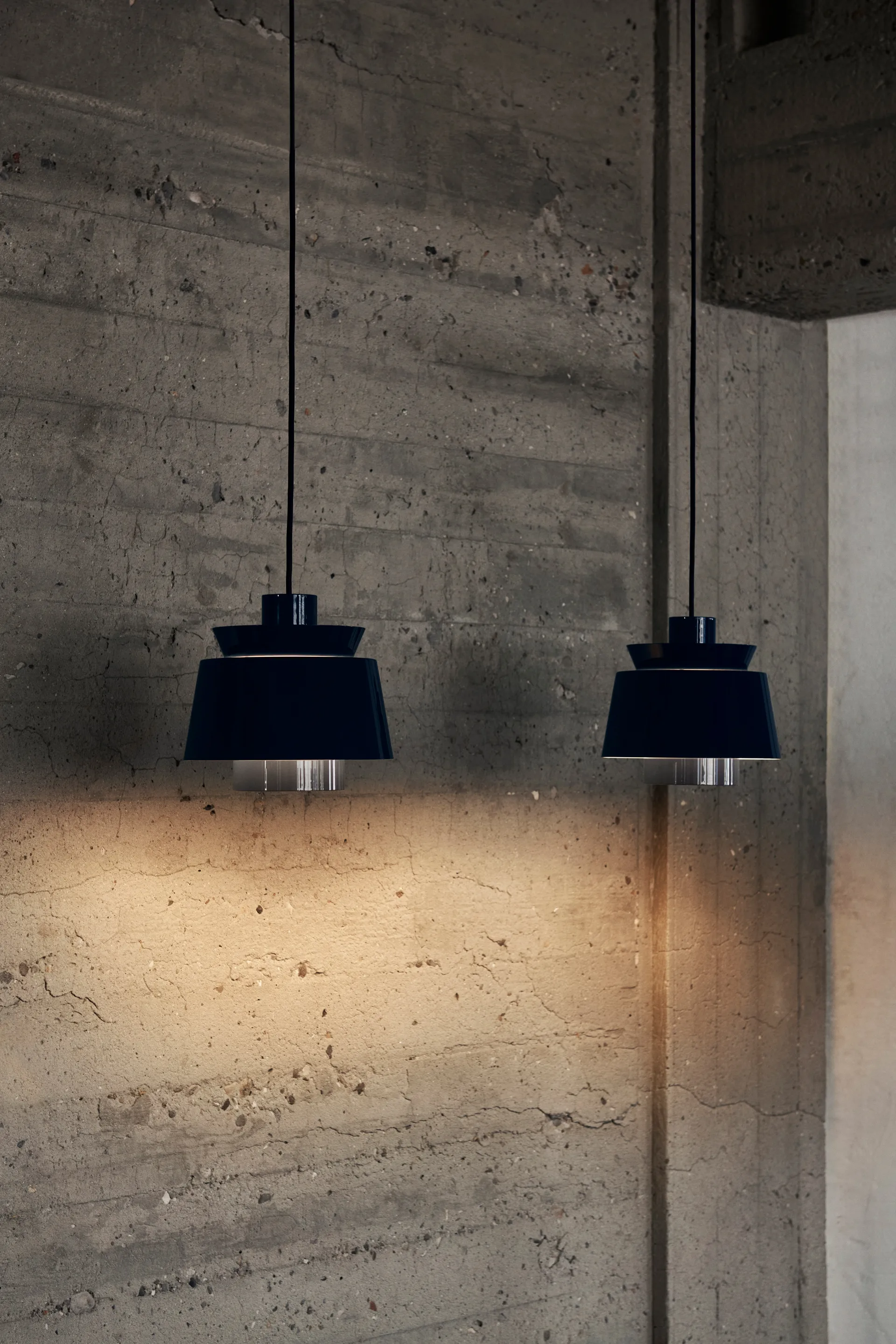 Utzon JU1 Special Anniversary Edition lampe, Steel Blue &Tradition