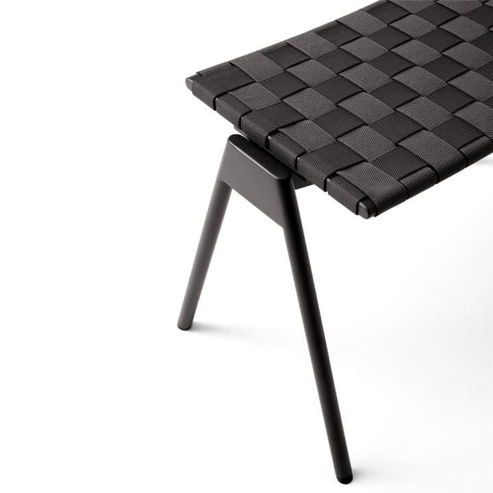 Ville Outdoor AV46 fotskammel, Warm black &Tradition