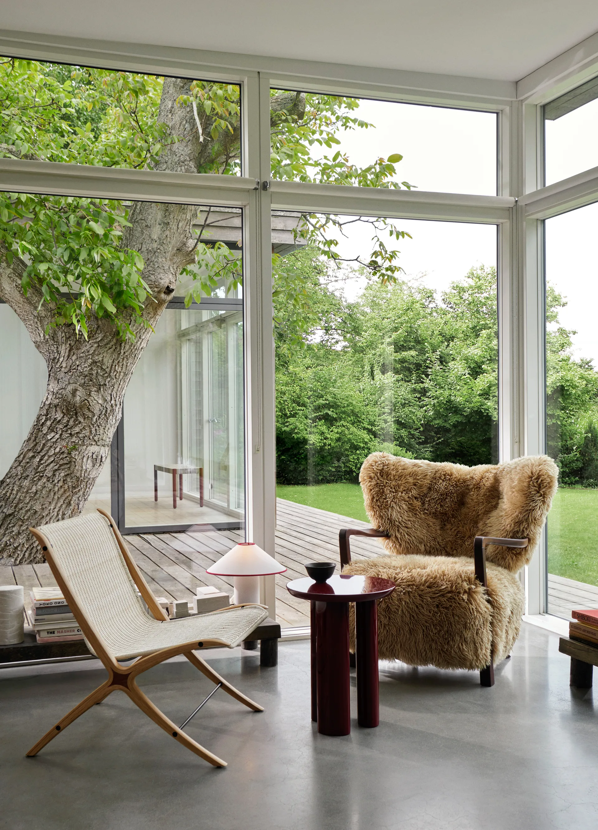 Wulff Lounge Chair ATD2 lenestol, Oljet valnøtt-Sheepskin honey &Tradition