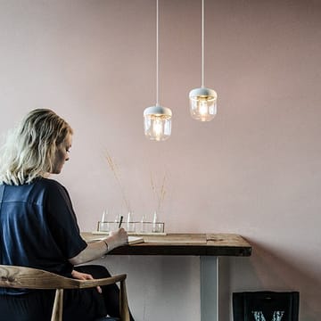 Acorn lampeskjerm hvit - polert messing - Umage
