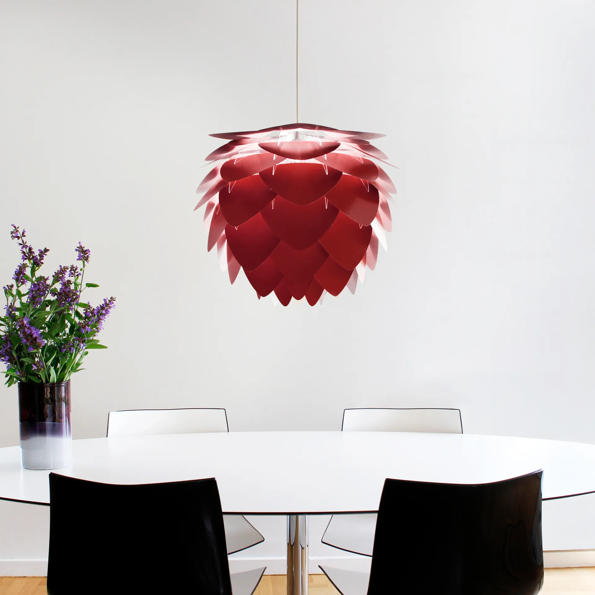 Aluvia lampe ruby red, Medium Ø59 cm Umage