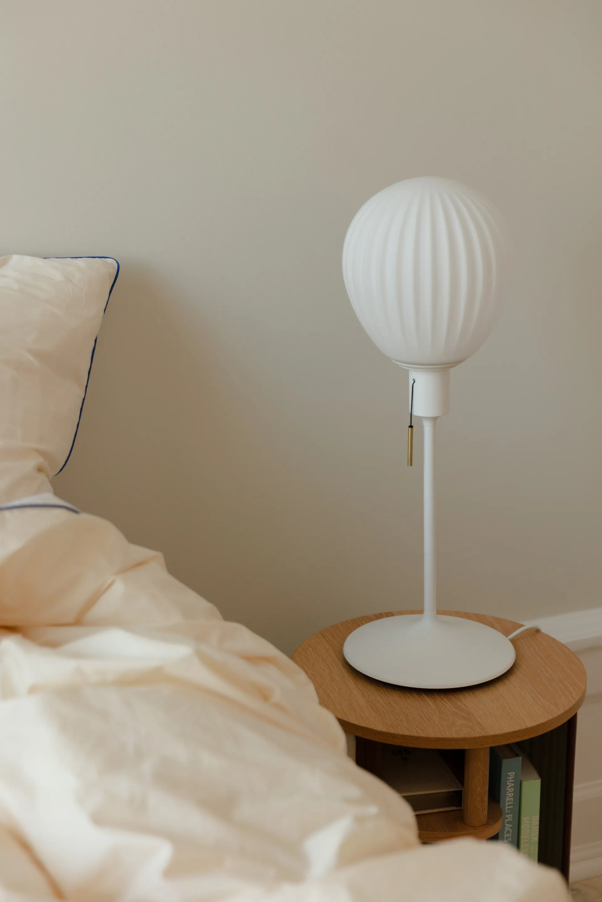 Around The World bordlampe, Hvit Umage