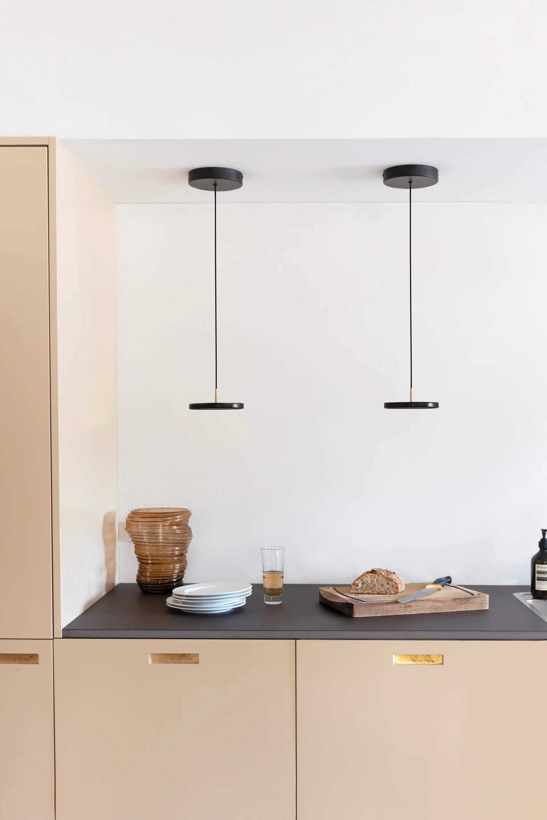 Asteria Micro taklampe, Sort Umage