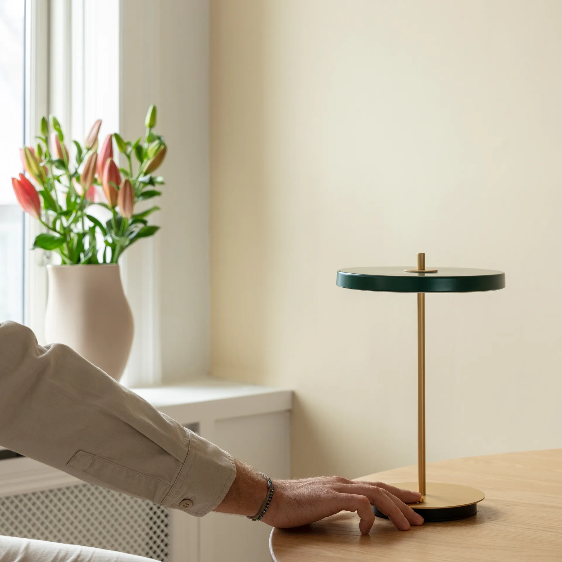 Asteria Move bordlampe, Forest green Umage