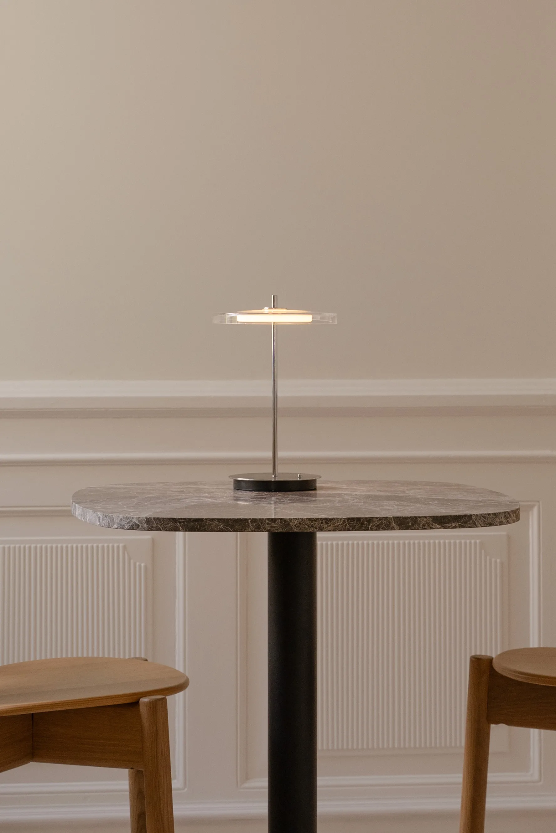 Asteria Move bordlampe, Glass-polished steel Umage