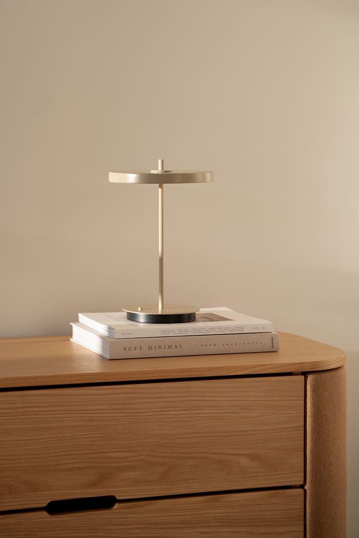 Asteria Move portabel bordlampe, Monochrome-clay Umage