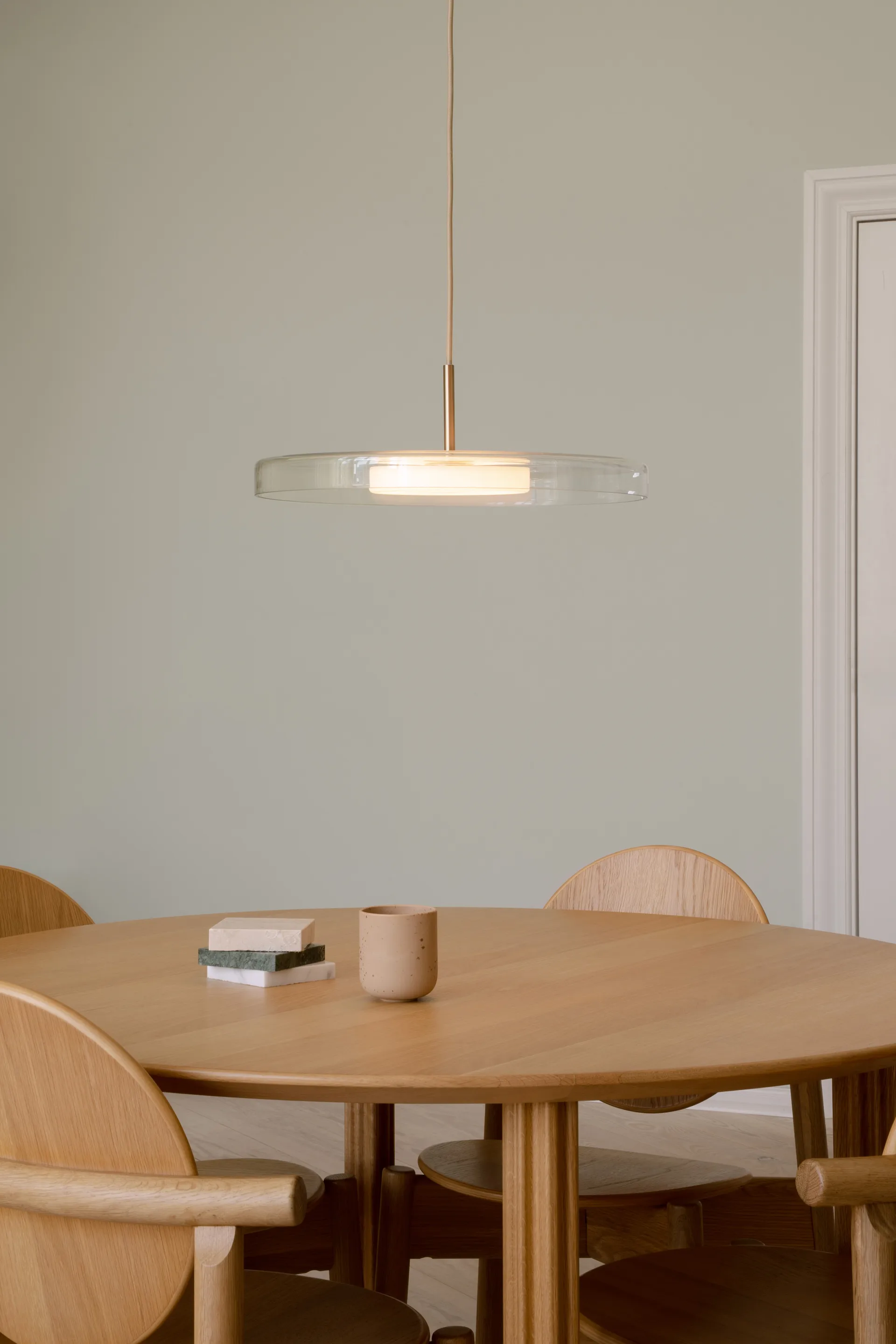 Asteria taklampe, Glass Umage