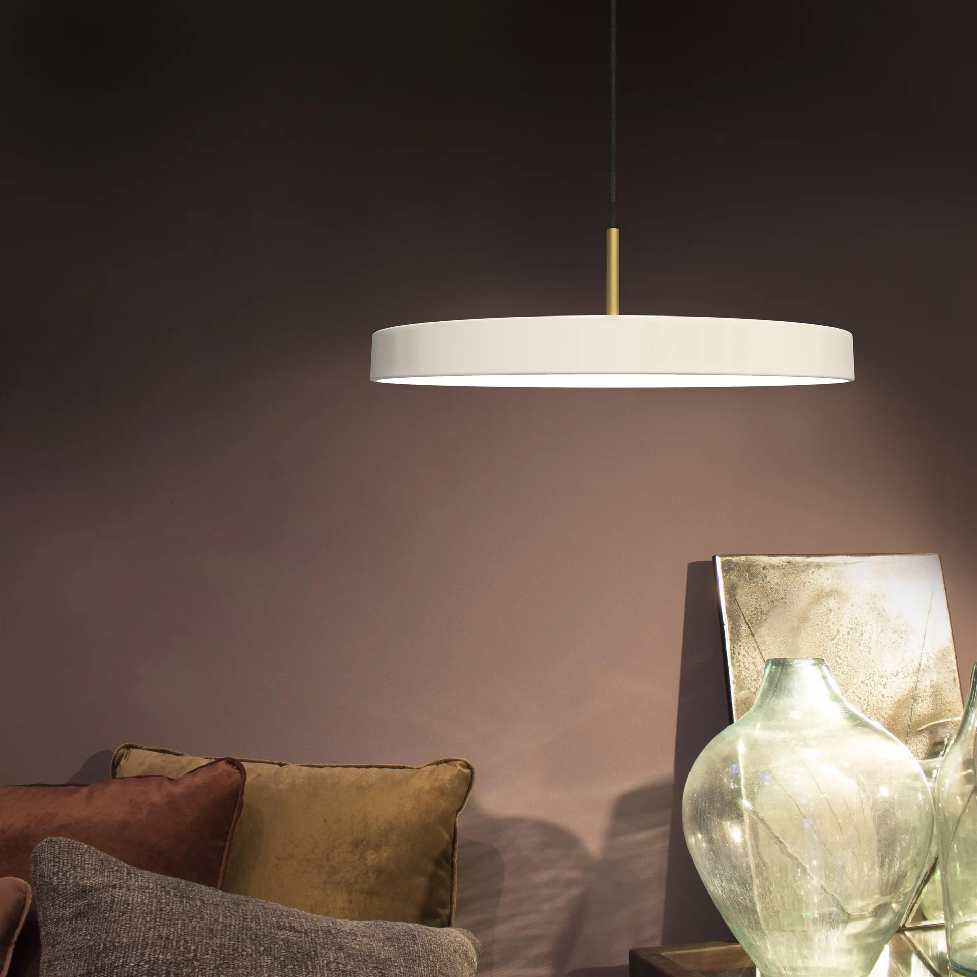 Asteria taklampe, pearl (hvit) Umage