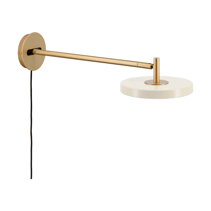 Asteria Wall vegglampe - Long, Pearl white-brass - Umage