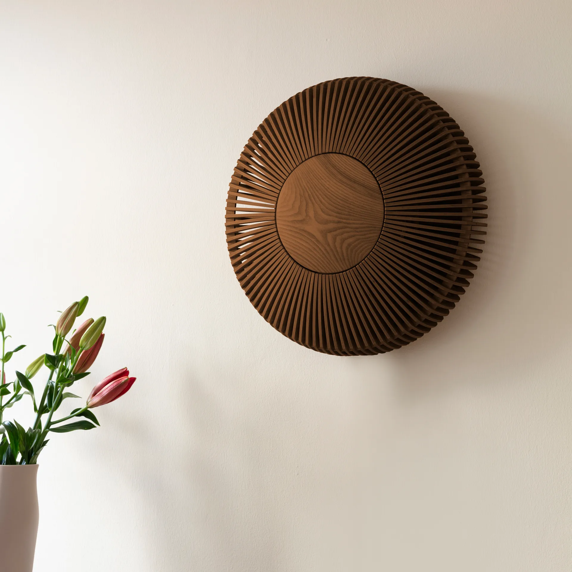 Clava Up vegglampe large, Mørk eik Umage