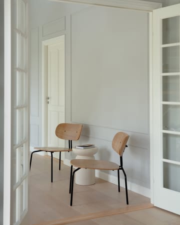 Curious loungefåtølje - Oak-black - Umage