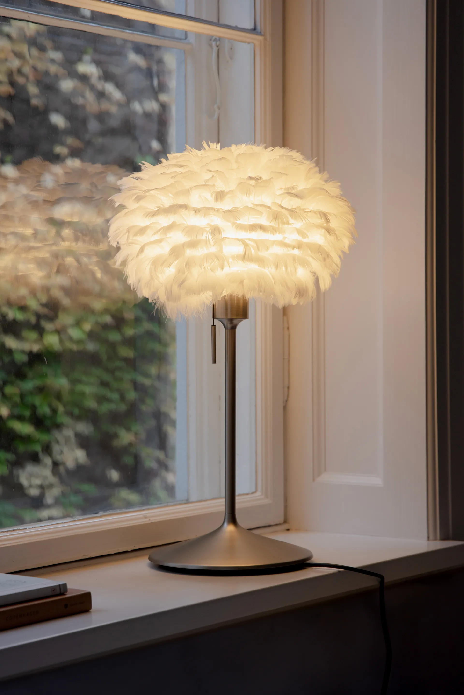 Eos bordlampe mini, Hvit-Børstet stål Umage
