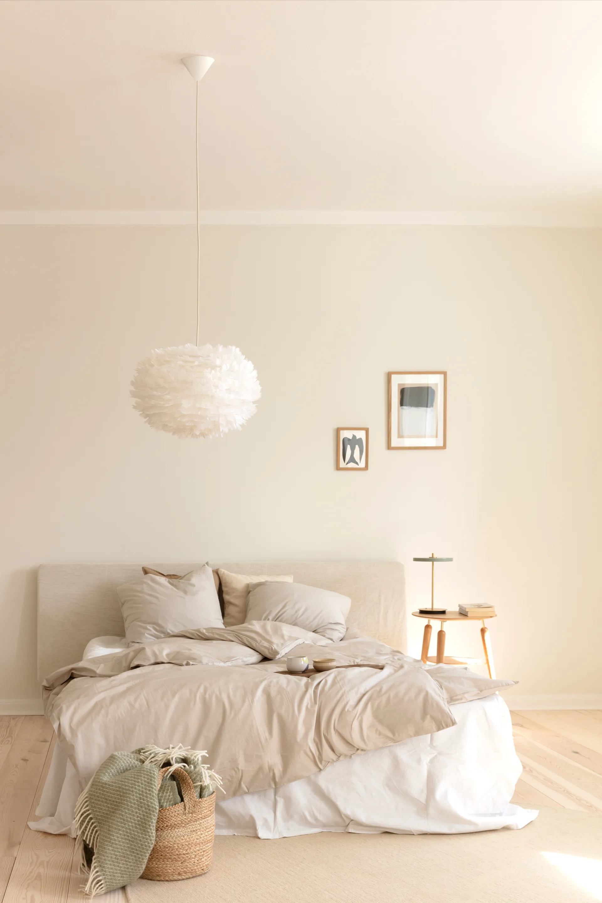 Eos pendel medium hvit Umage