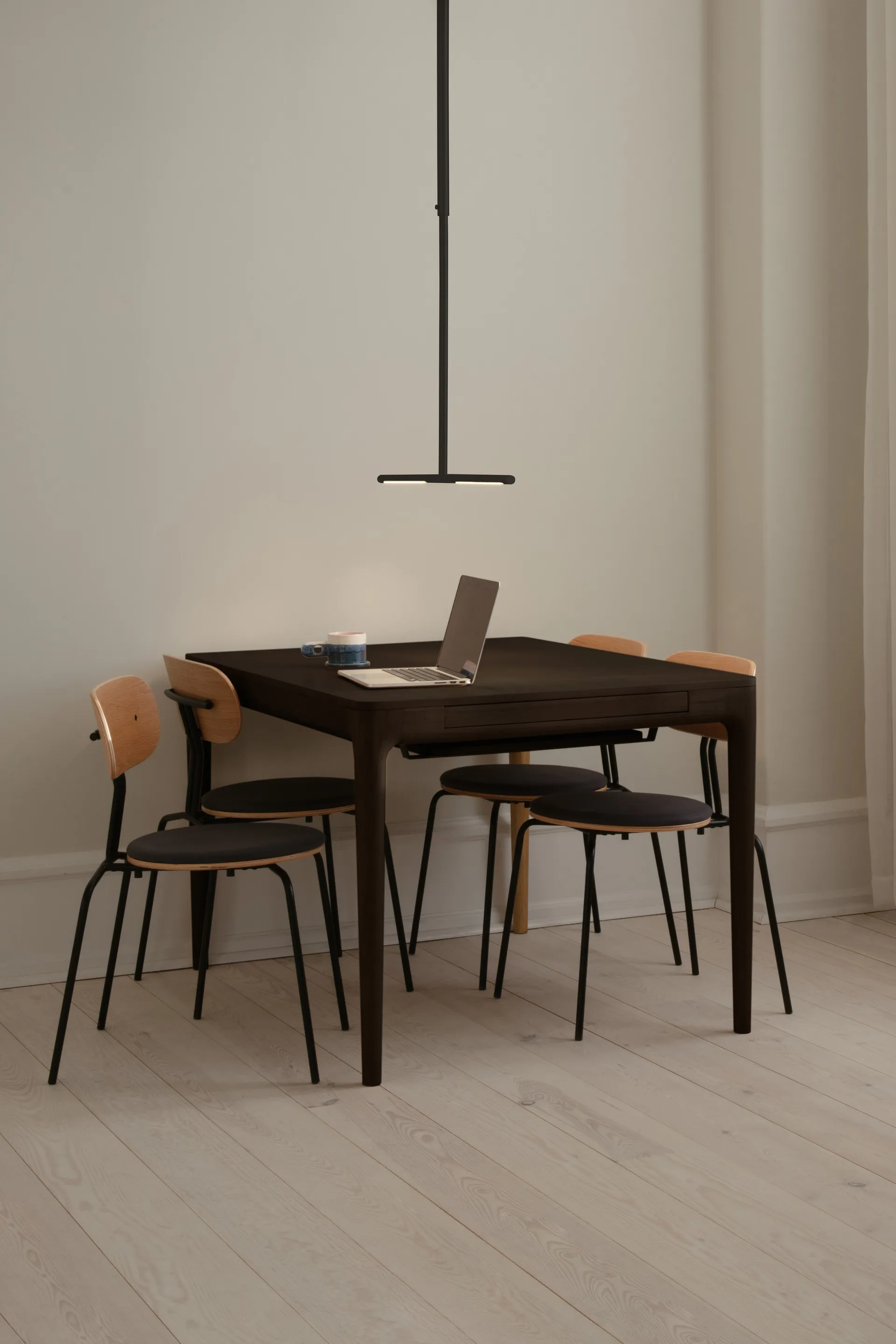 Heart'n'Soul spisebord 90x120 cm, Dark oak Umage