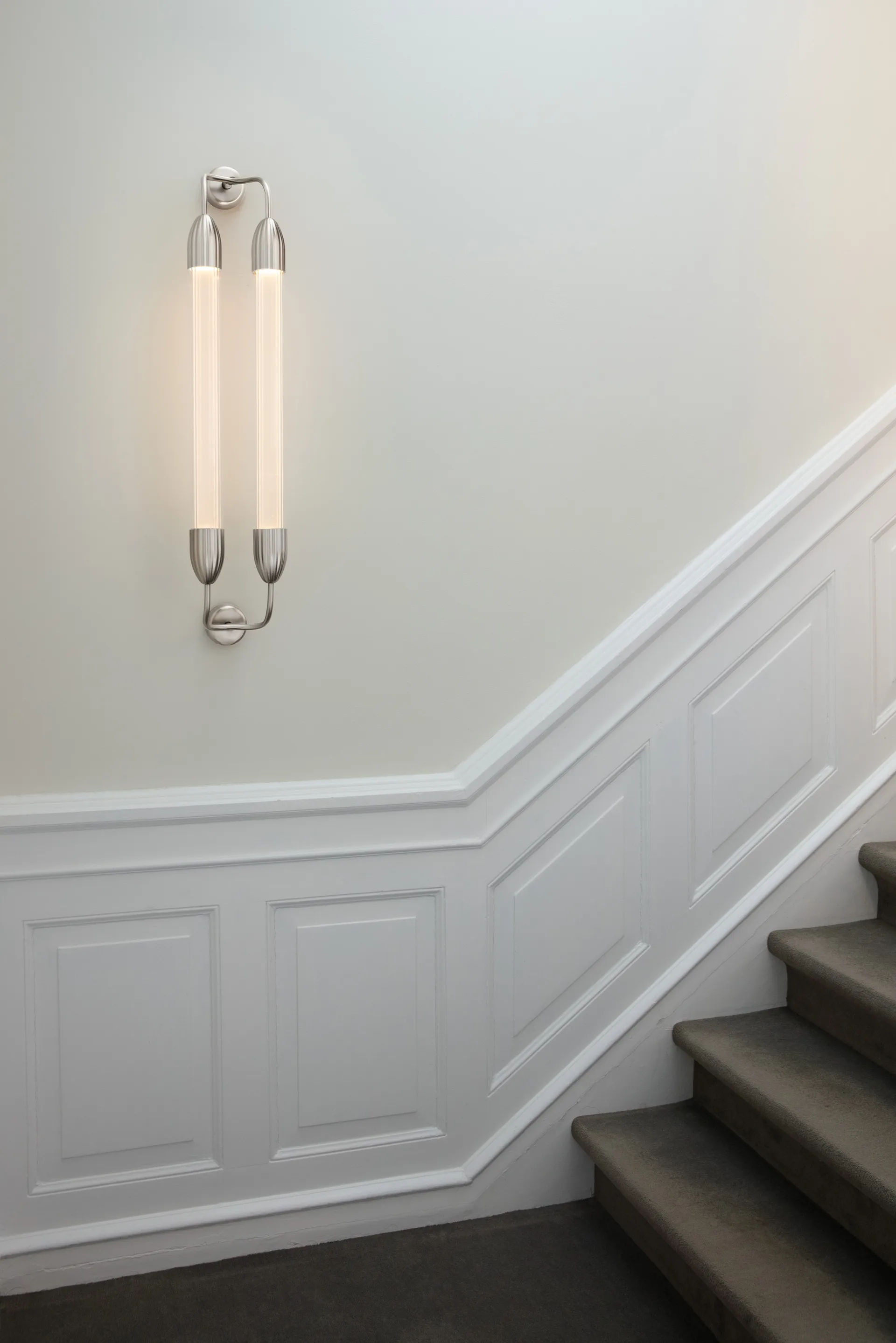 Lemon Squeeze Wall long vegglampe, Double polished steel Umage