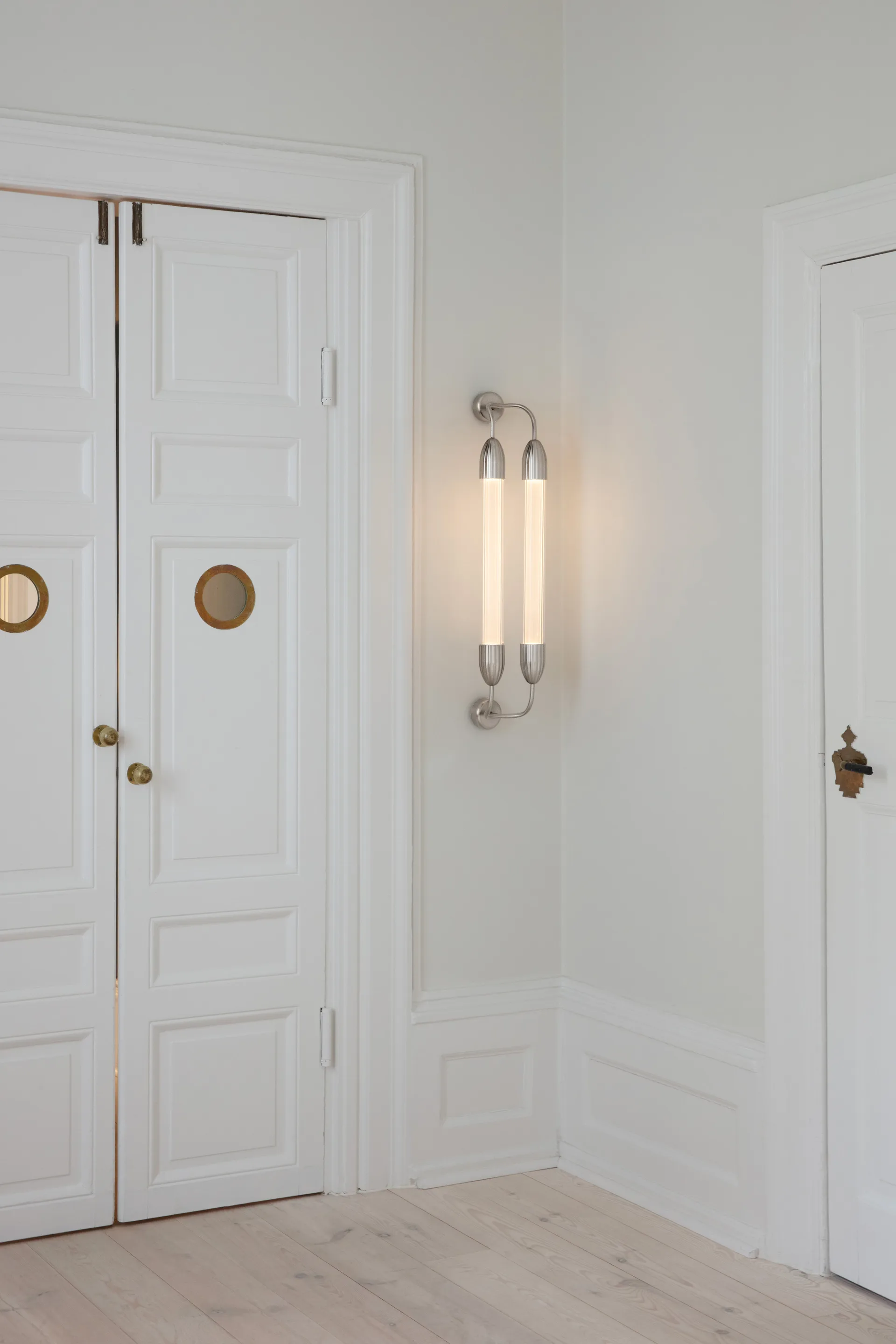 Lemon Squeeze Wall short vegglampe, Double polished steel Umage