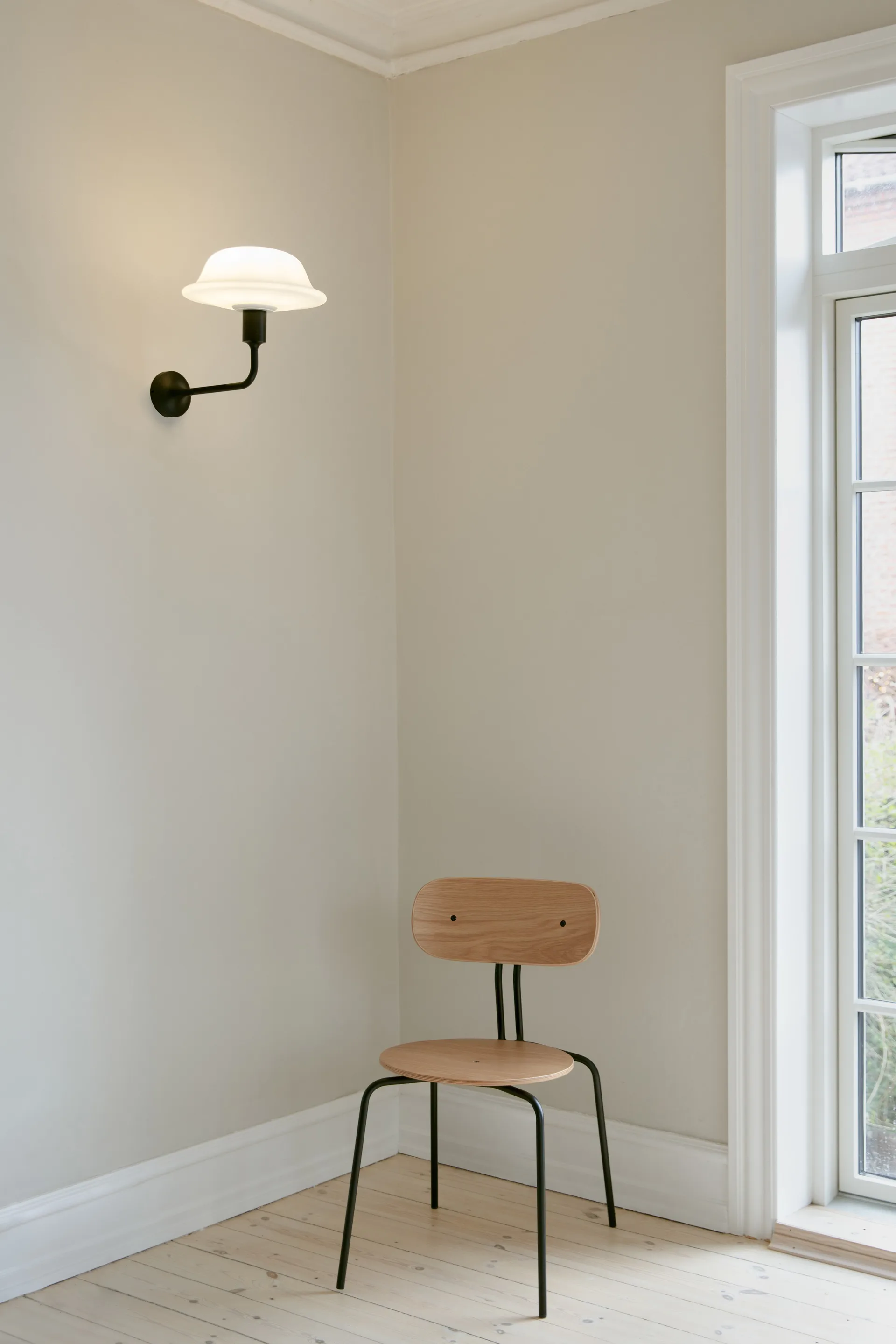 Santé Wall vegglampe 29,5x22,6 cm, Black Umage