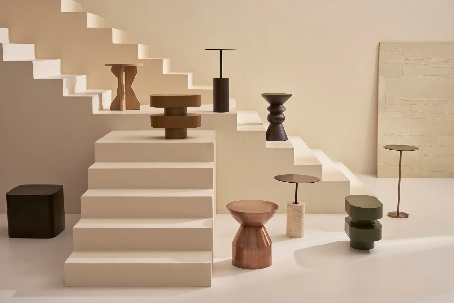 Lena sidebord 40 cm, Gull URBAN NATURE CULTURE