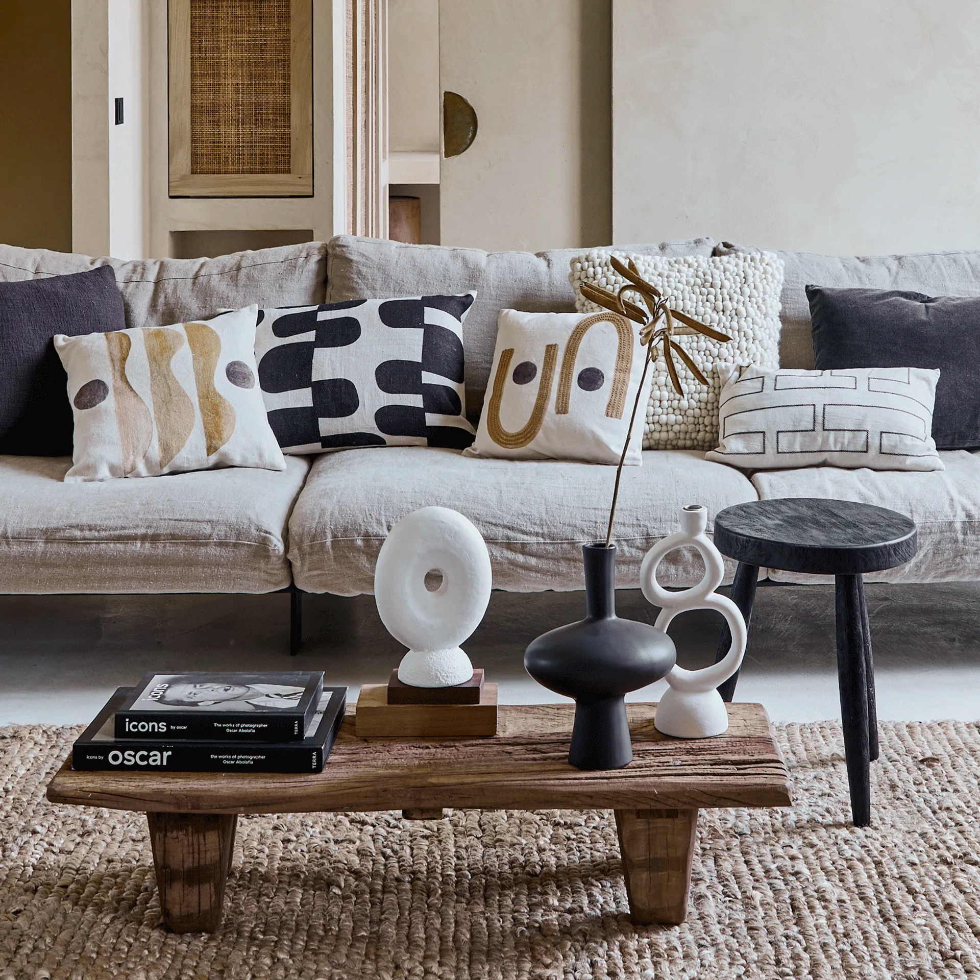 Moroseta vase 30 cm, Black URBAN NATURE CULTURE