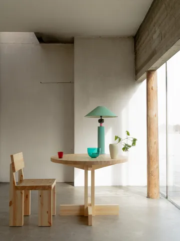 001 Dining Table spisebord - Matt oljevokset furu, Ø100x74 cm - Vaarnii