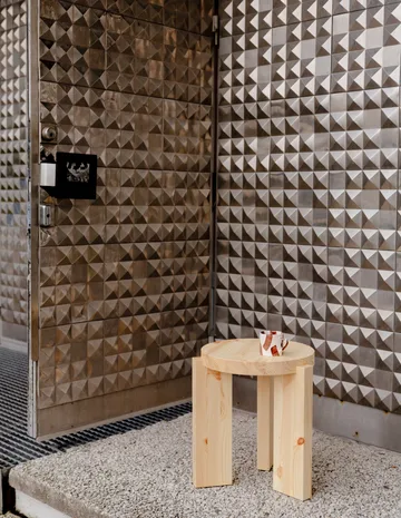 001 Stool krakk - Matt oljevokset furu, Ø40x44 cm - Vaarnii