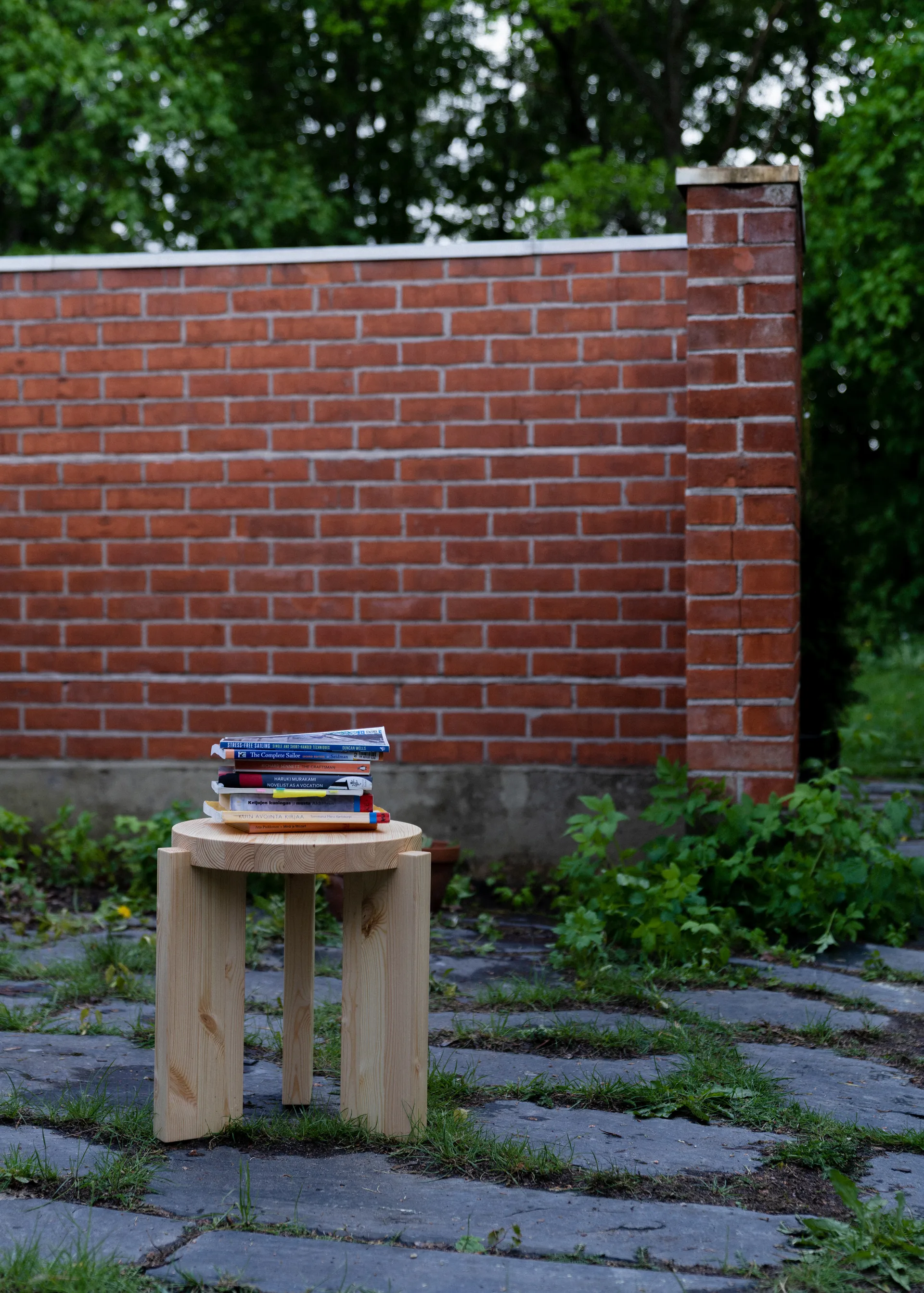 001 Stool krakk, Matt oljevokset furu, Ø40x44 cm Vaarnii