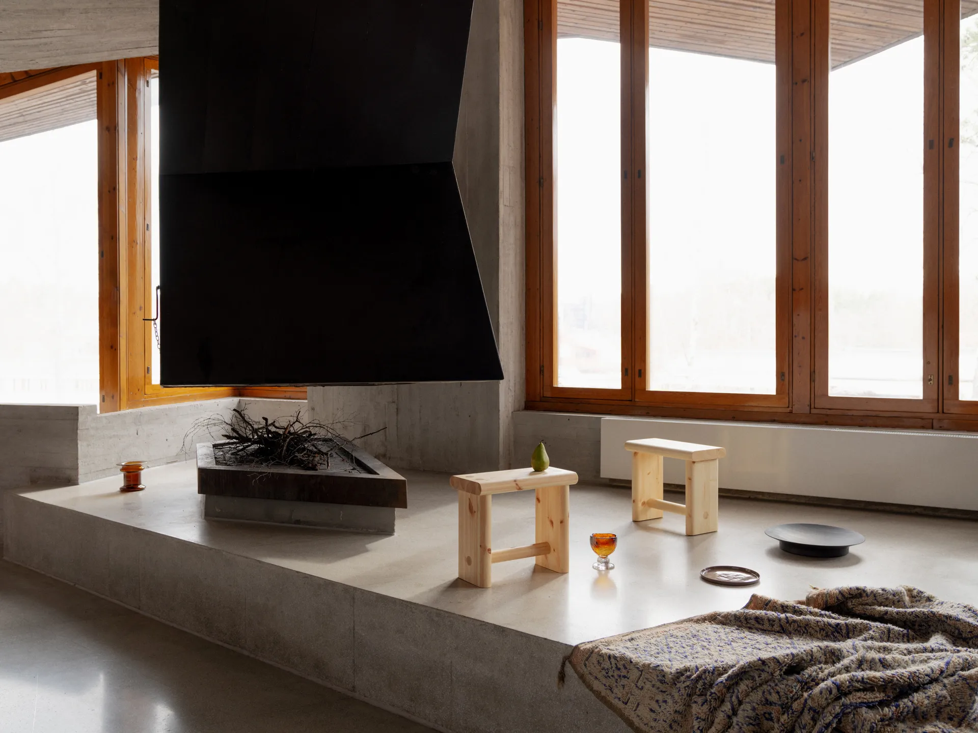 002 Ast Stool krakk, Matt oljevokset furu, 55x26x45 cm Vaarnii