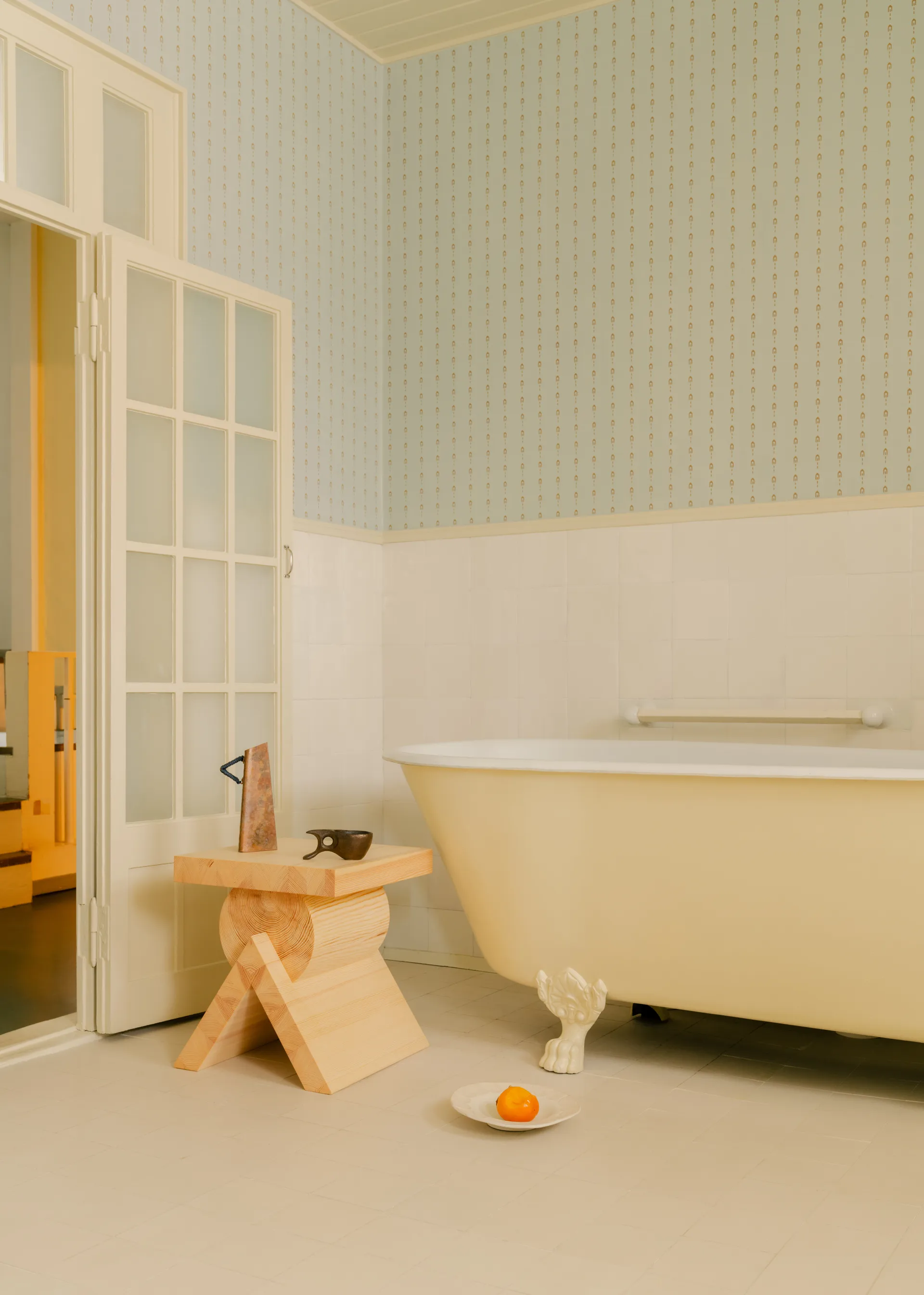 006 AA Side Table sidebord, Matt oljevokset furu, 40x40x45 cm Vaarnii