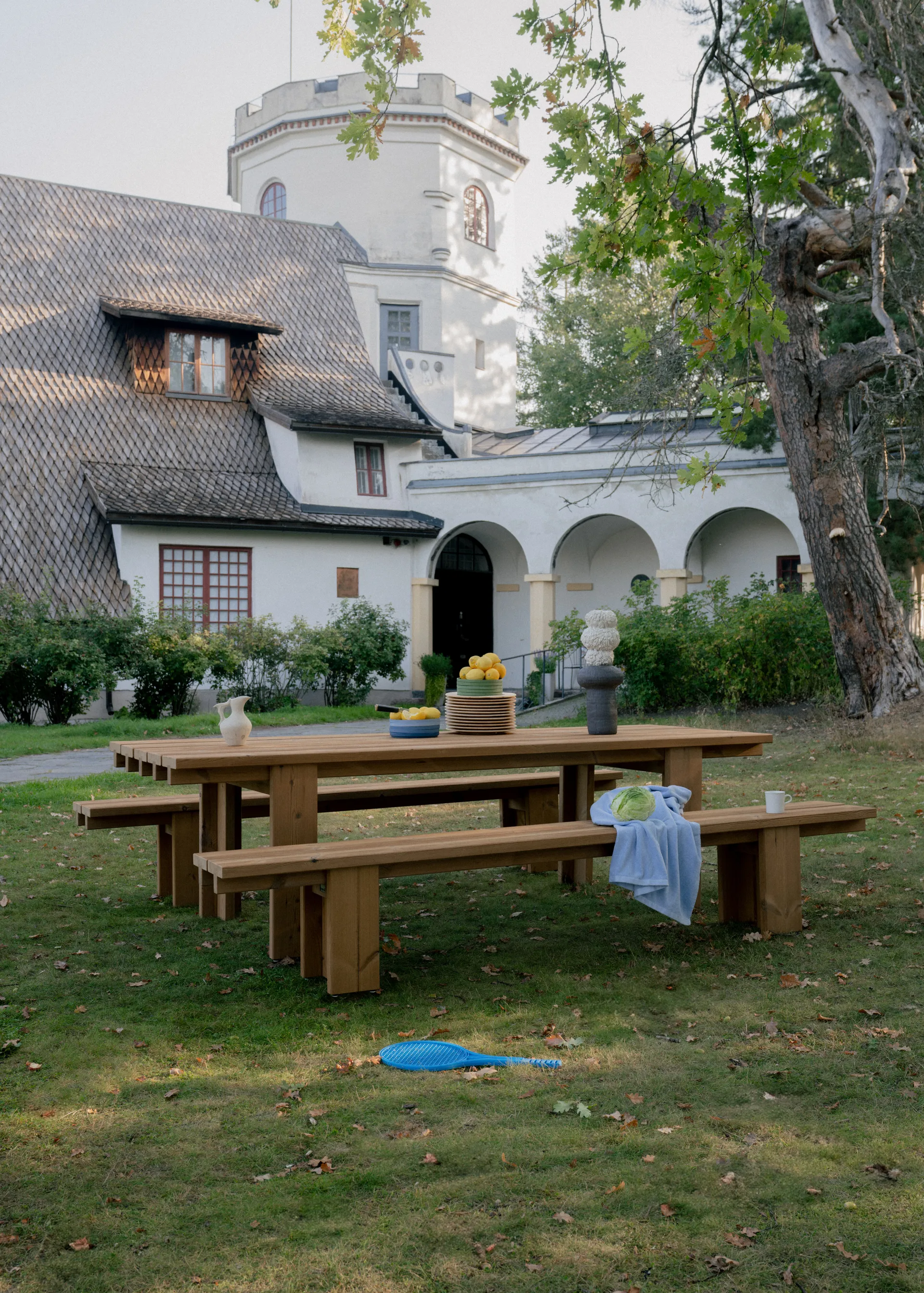 013 Osa Outdoor Bench benk, Varmebehandlet furu, 270x37x49 cm Vaarnii