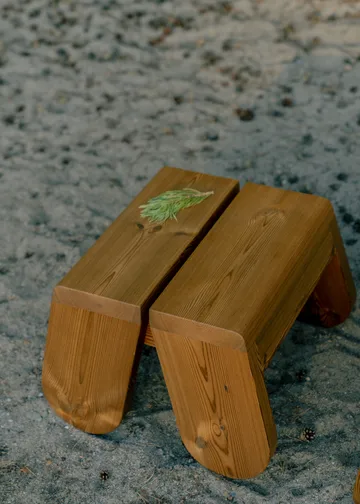 015 Peace Outdoor Foot Stool fotskammel - Varmebehandlet furu - Vaarnii