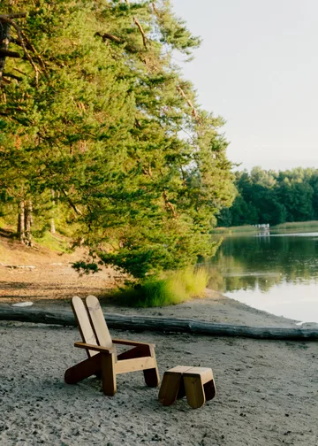 015 Peace Outdoor Foot Stool fotskammel - Varmebehandlet furu - Vaarnii