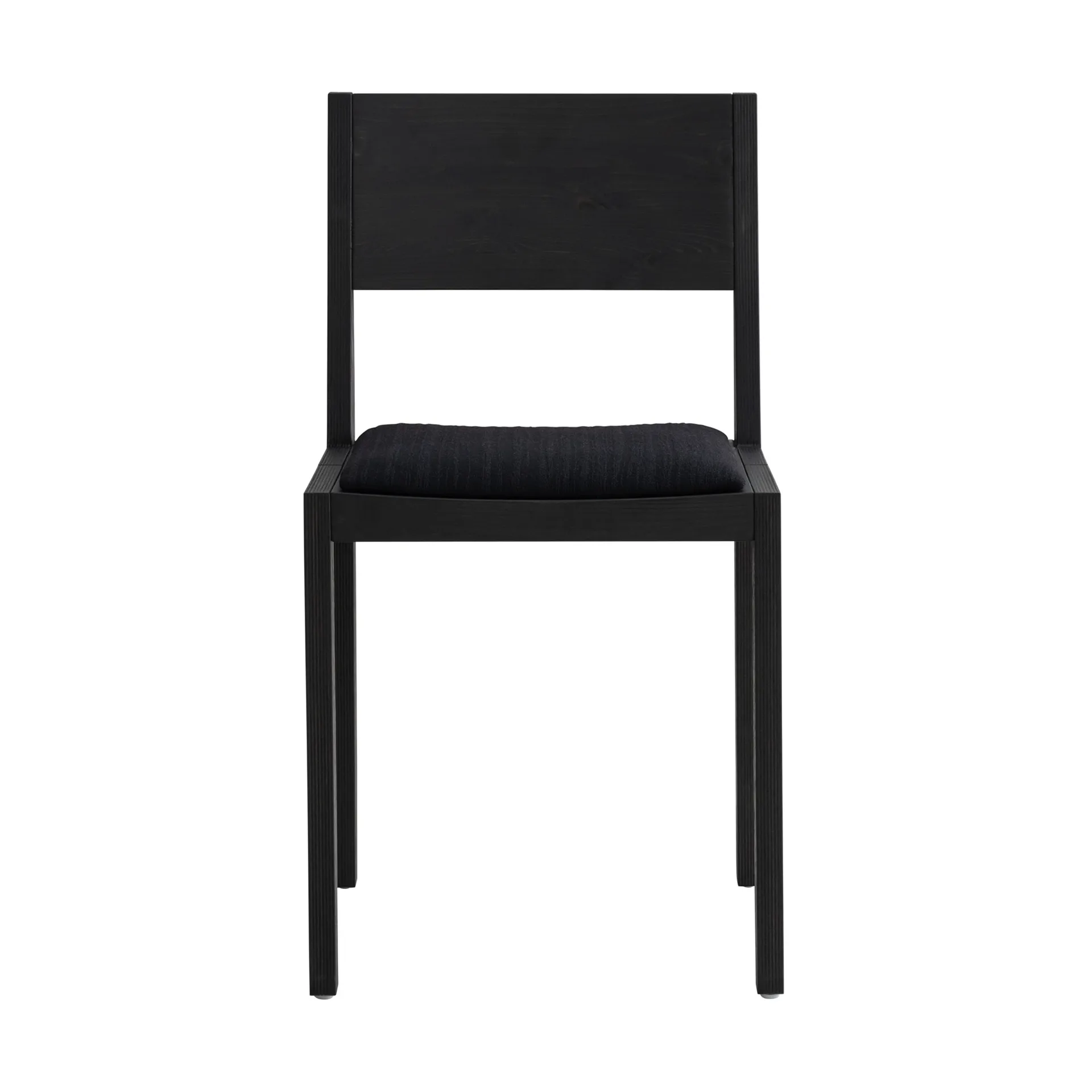 016 Maasto Dining Chair stol, Svartbeiset furu, polstret sete svart Vaarnii
