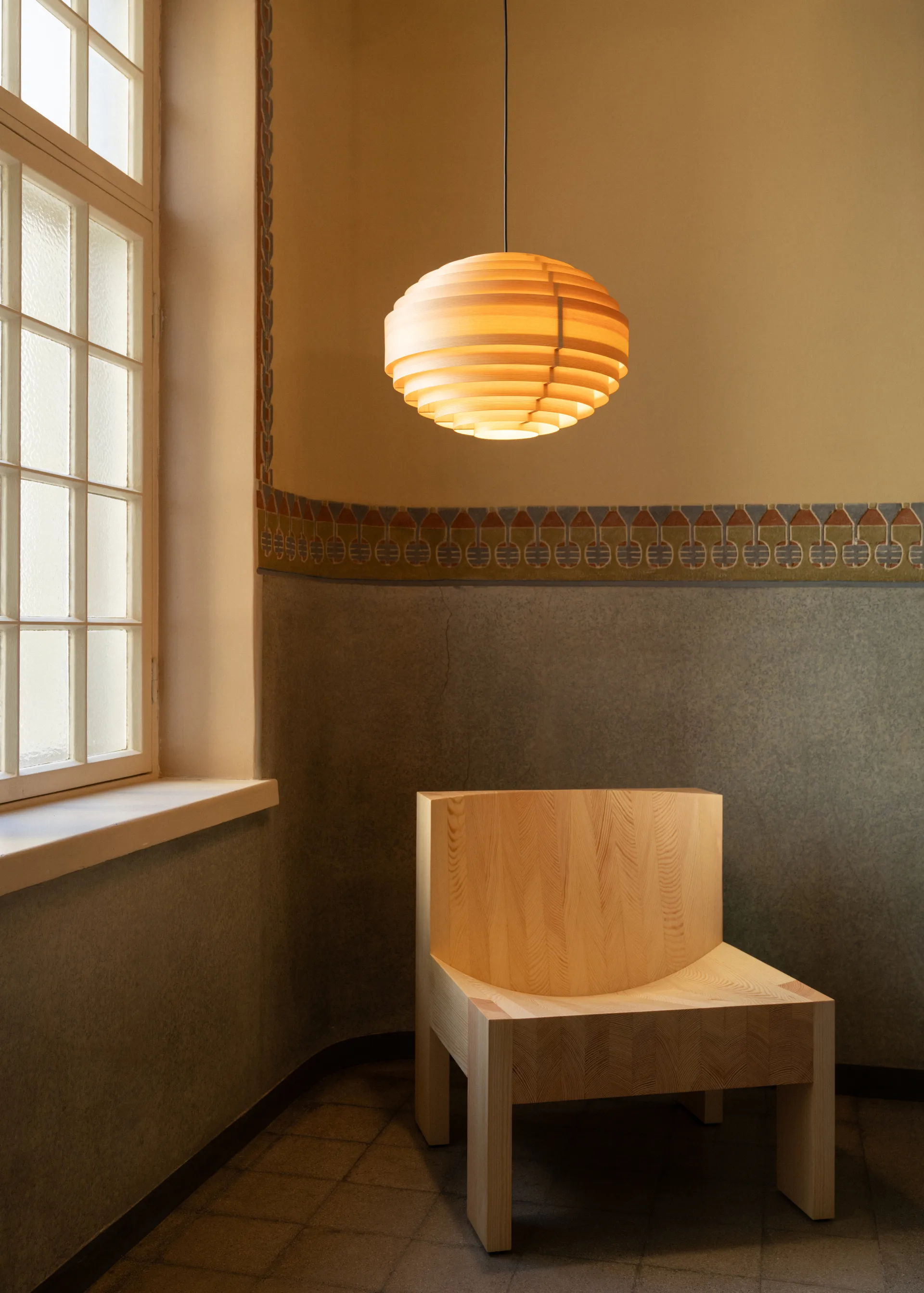 1002 Hans Pendant pendel, Matt oljevokset furu, Ø46 cm Vaarnii