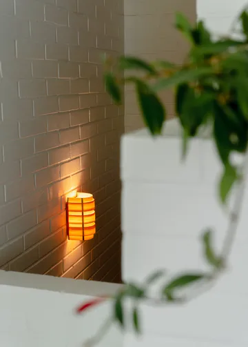 1004 Hans Wall Light - Matt oljevokset furu, 16x24 cm - Vaarnii