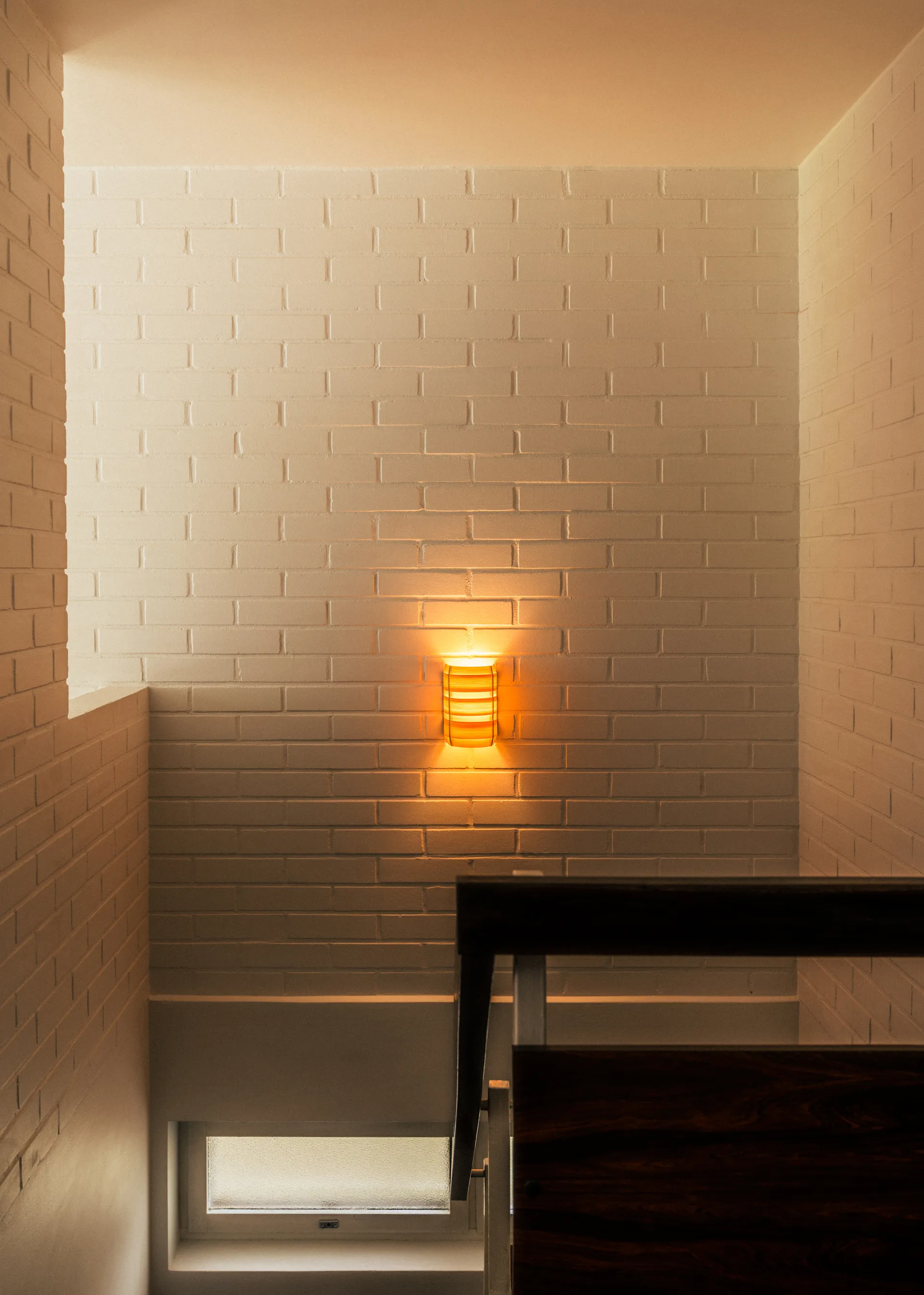 1004 Hans Wall Light, Matt oljevokset furu, 16x24 cm Vaarnii