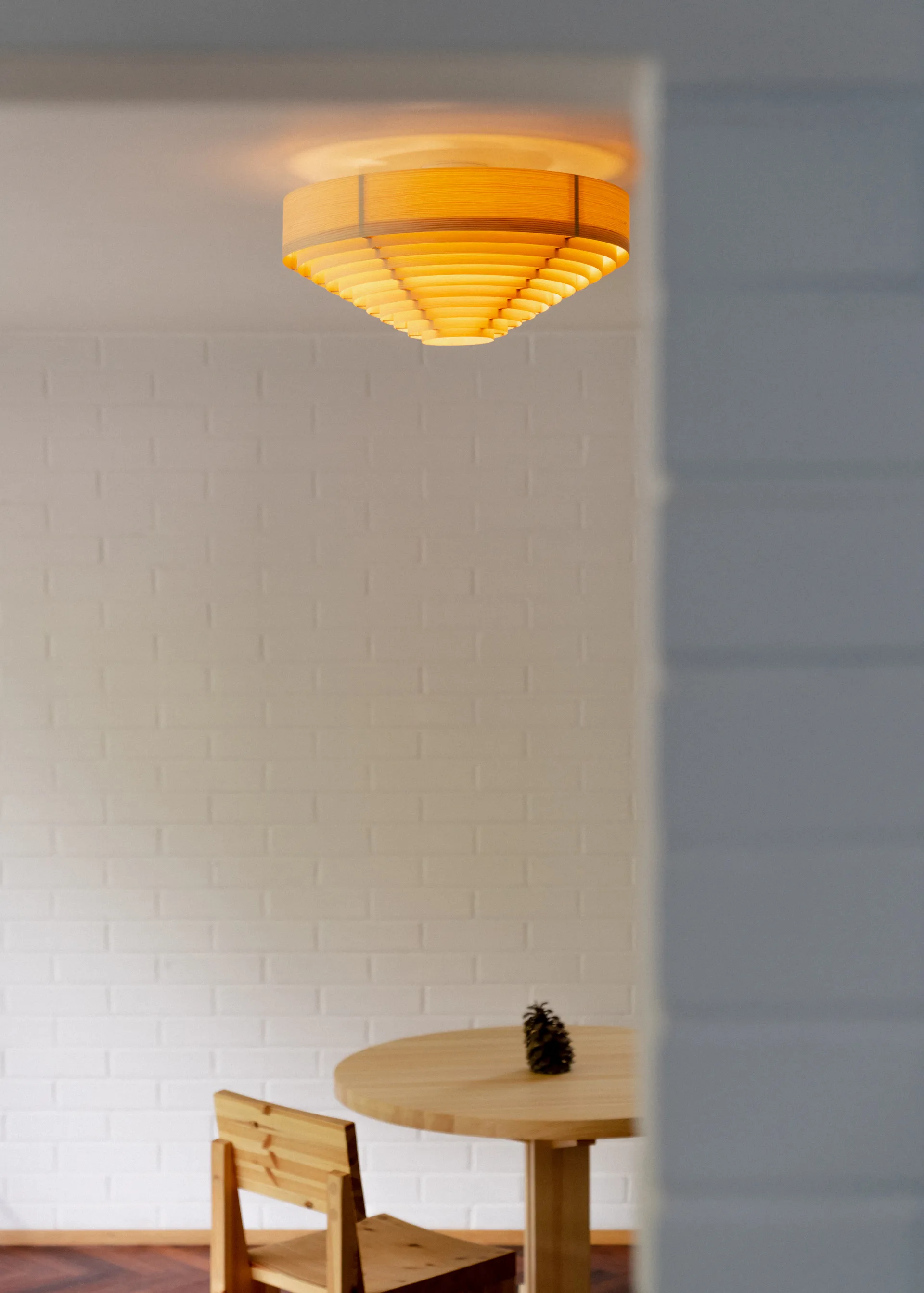 1005 Hans Ceiling Light plafond, Matt oljevokset furu, Ø42 cm Vaarnii