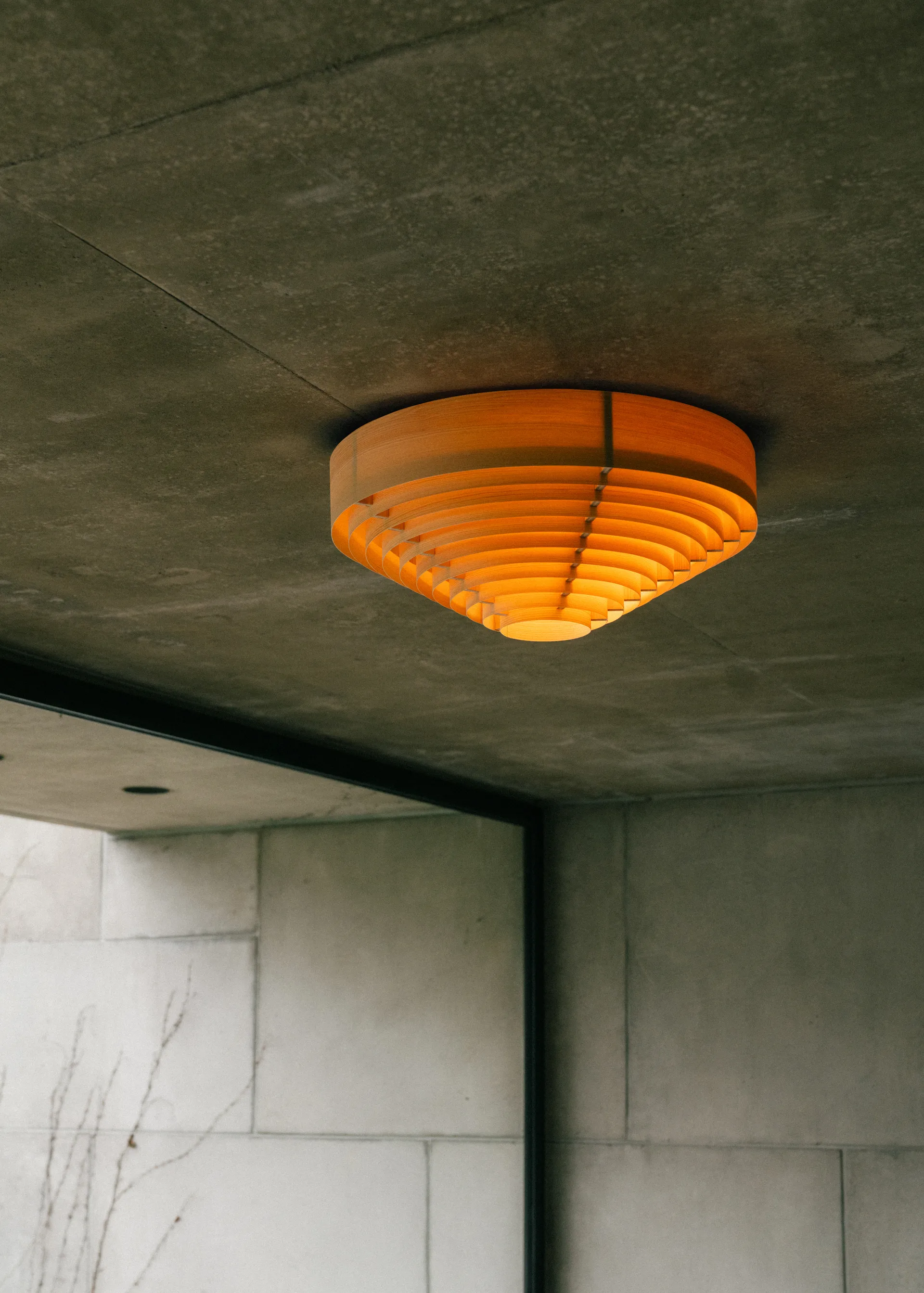 1005 Hans Ceiling Light plafond, Matt oljevokset furu, Ø55 cm Vaarnii