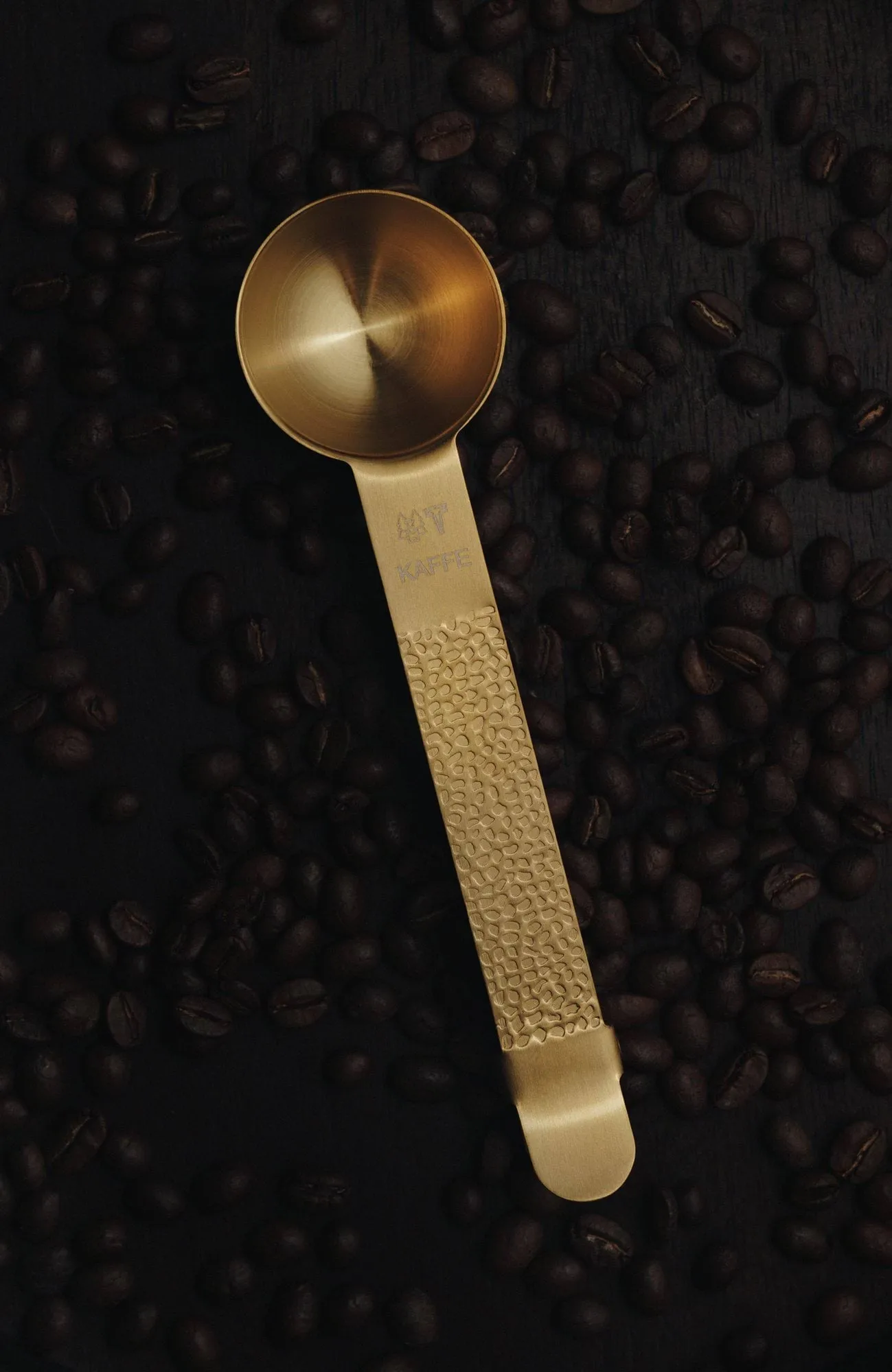 Frost kaffemål med klype, Messing, 20 ml Vargen & Thor