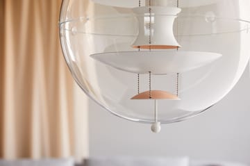 VP Globe Warm Peach taklampe - Ø 40 cm - Verpan