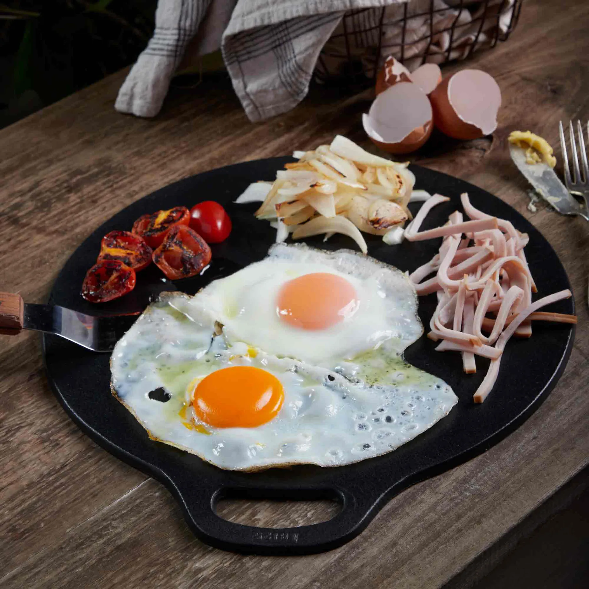 Victoria Tawa stekehäll støpejern pre-seasoned, Ø38 cm Victoria