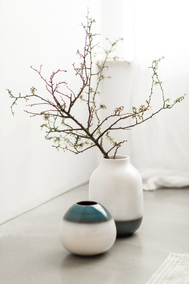 Lave Home shoulder vase 22 cm - Blå-hvit - Villeroy & Boch