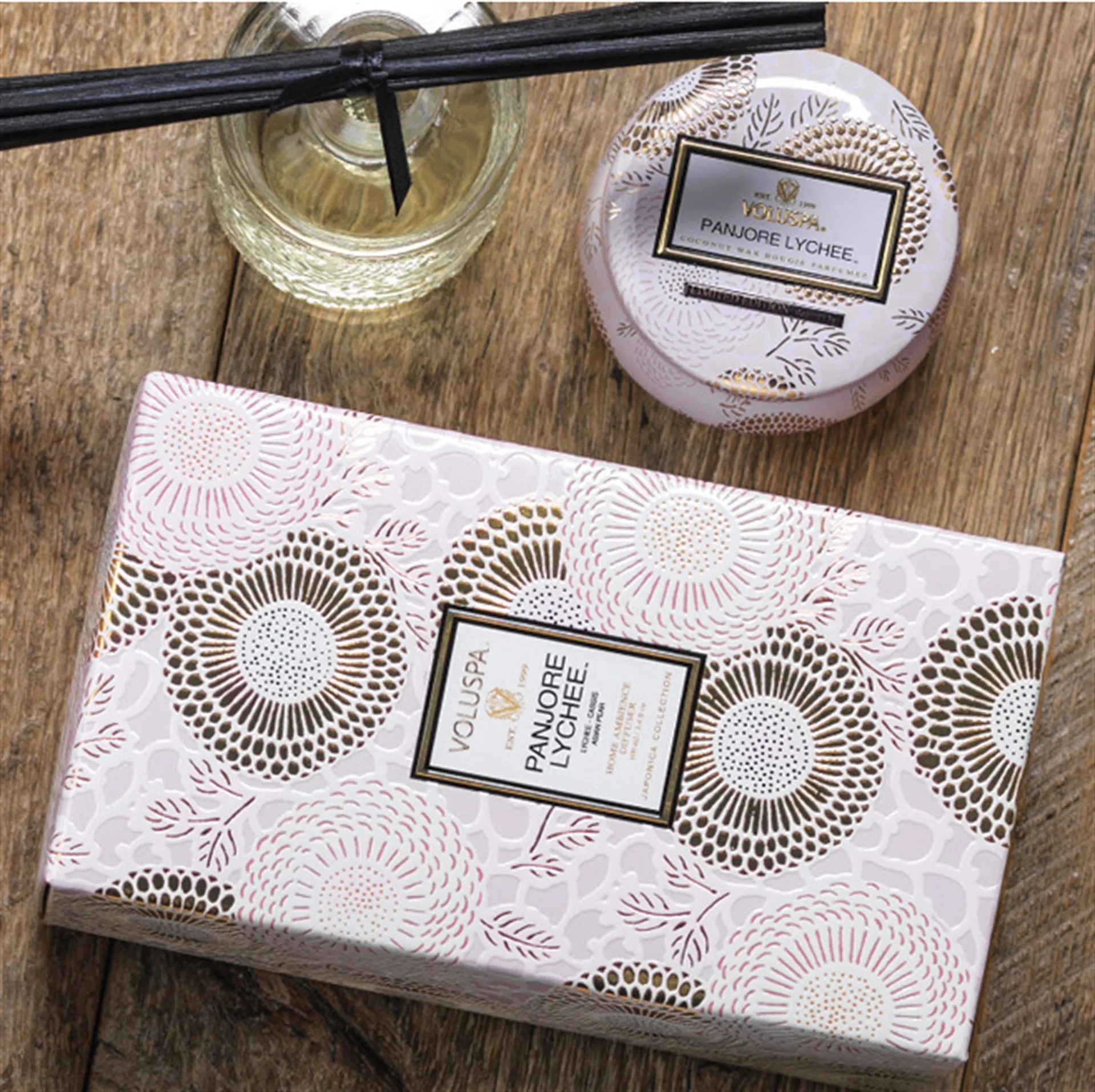 Dekorative bokslys 25 timer, Panjore Lychee Voluspa