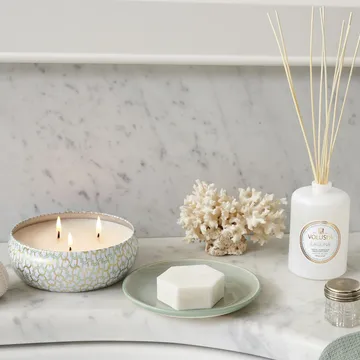 Maison Blanc 3-wick Tin duflys 40 timer - Laguna - Voluspa
