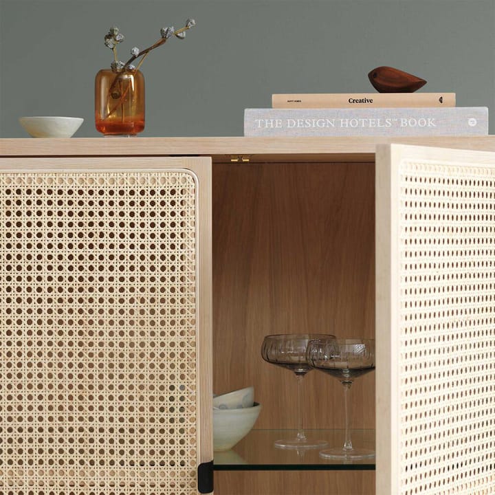 Be My Guest sideboard, rotting, hvitoljet eik, sort stålstativ Warm Nordic